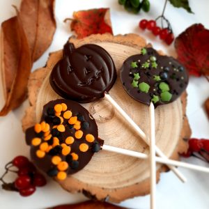 Small Halloween Chocolate Lollies